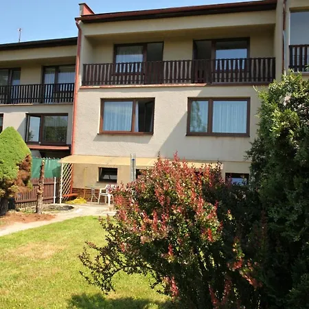 Semesterbostad Dum V Ceskem Raji Dolní Bousov