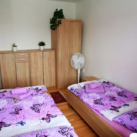 Dum V Ceskem Raji * Dolní Bousov